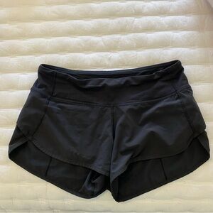 Lululemon speed up shorts size 4, 2.5” Length